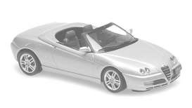 Alfa Romeo  - Spider 1998 red - 1:43 - Maxichamps - 940120330 - mc940120330 | The Diecast Company